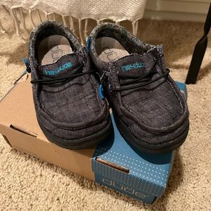 Toddler Hey Dude Wally Chambray Wave Ride Shoes, Size 9